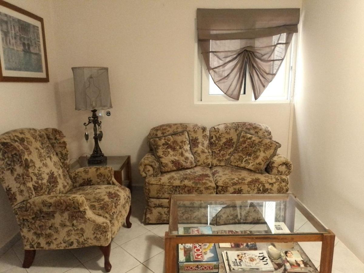 Appartamento Gelsomino House Loutráki Esterno foto